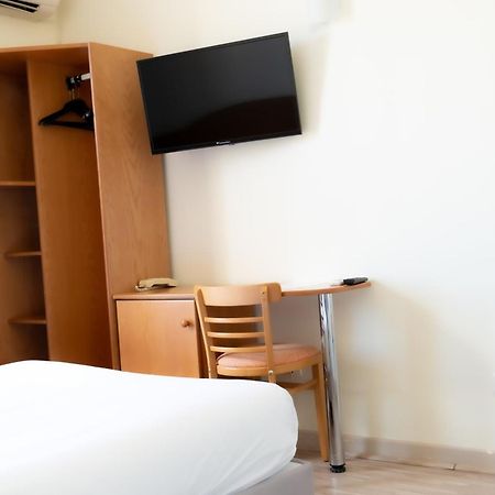 Residence Maricel Canet-en-Roussillon Bagian luar foto
